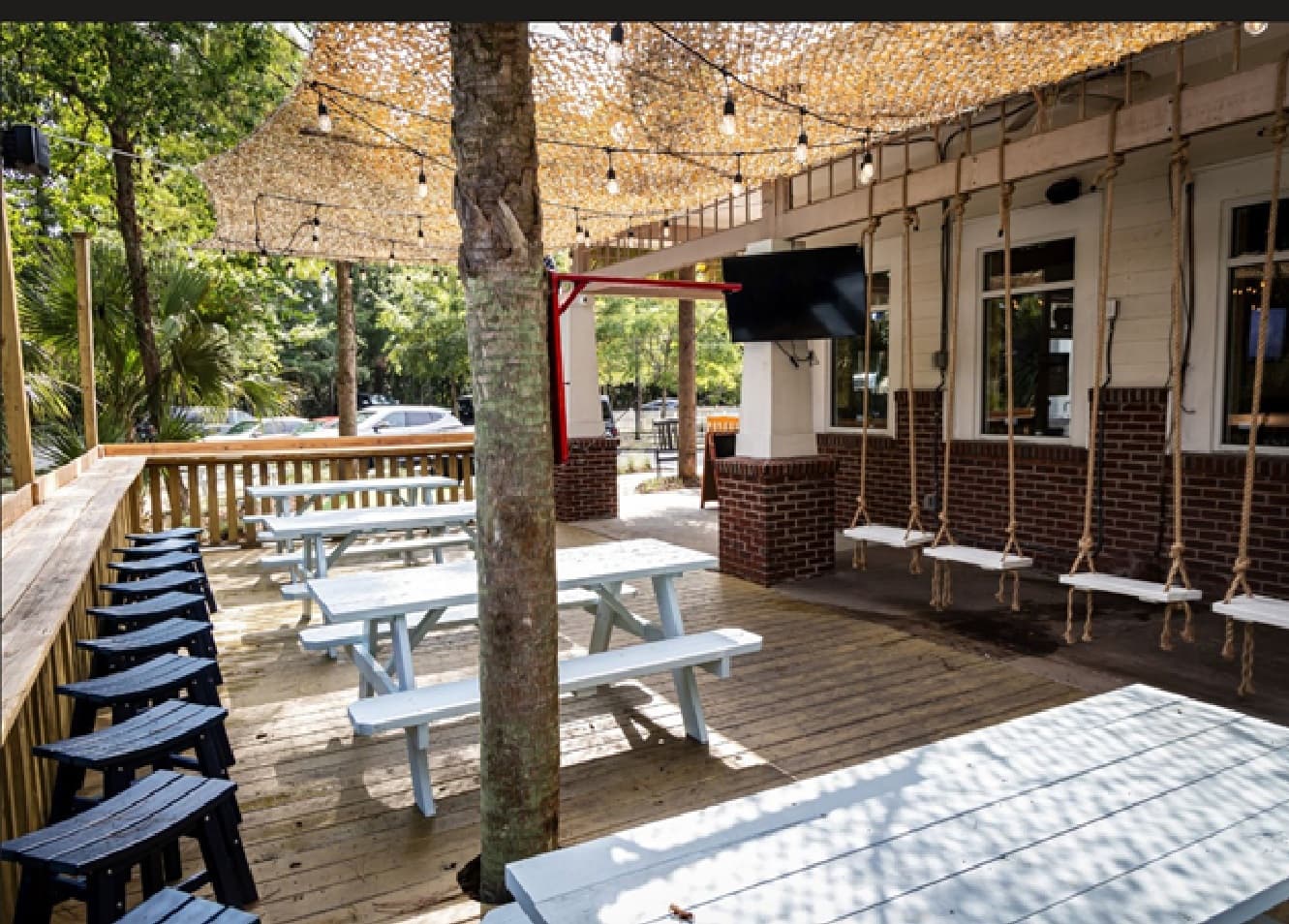 Blues Coastal Bar & Grill