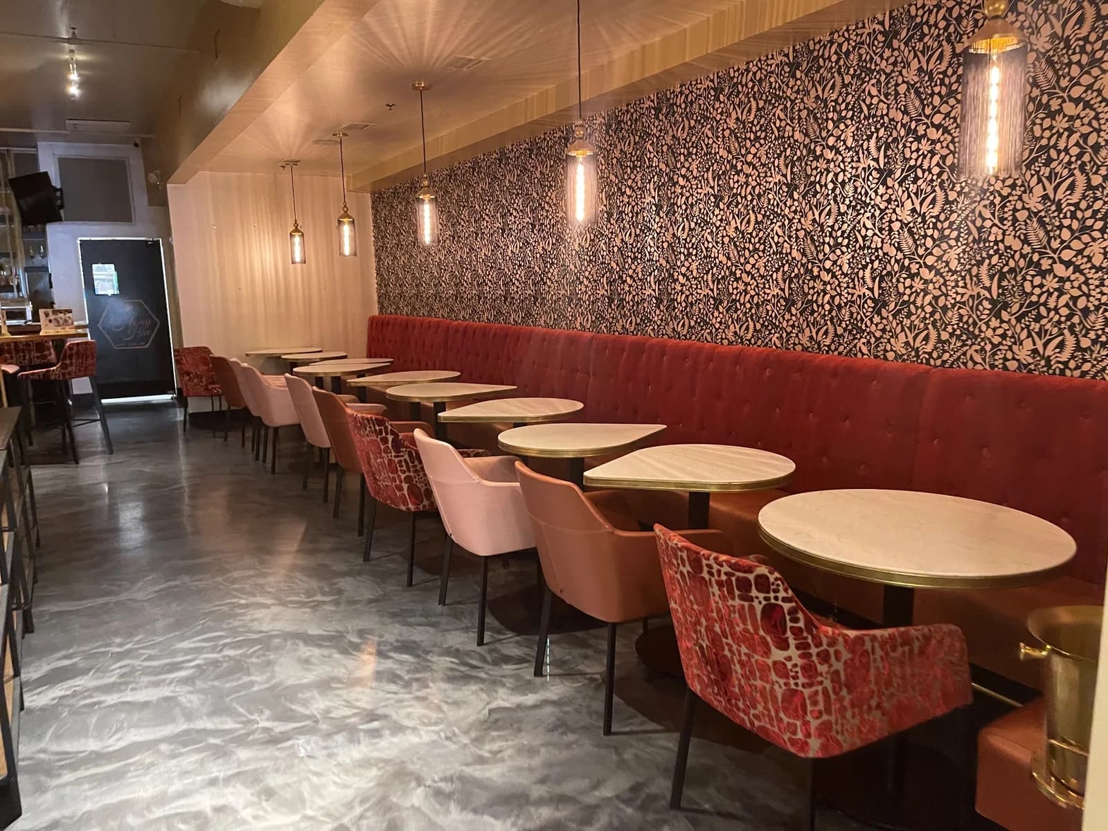 Second-Generation Restaurant for Sale β King Street, Charleston β photo 3