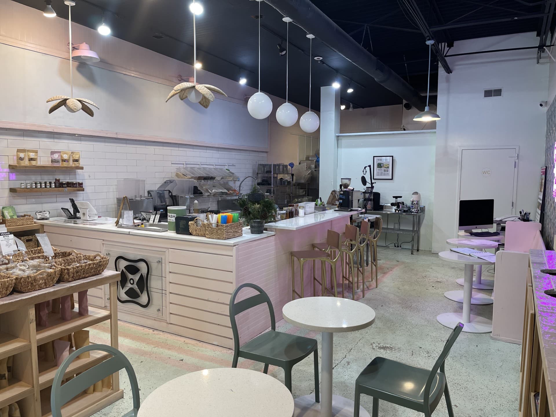 Established Juice Bar for Sale β Coleman Blvd, Mount Pleasant